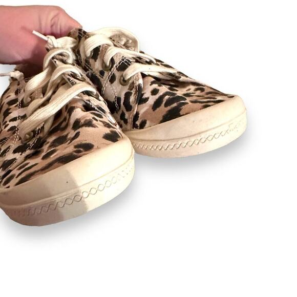Time & Tru Leopard Print Scrunch Back Slip On Memory Foam‎ Sneakers Sz 7.5 - Picture 5 of 10